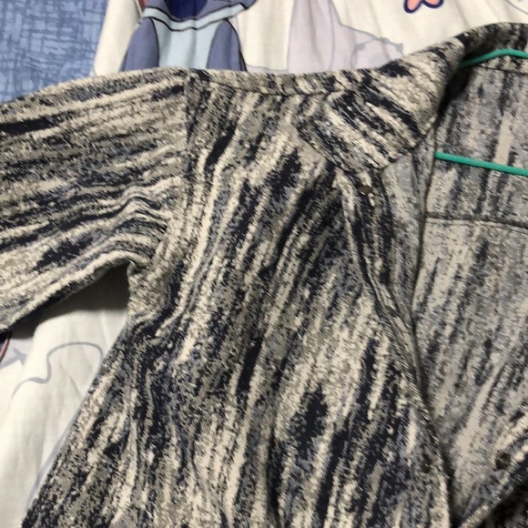 Men's black and white striped design style top - Picture 4 of 16